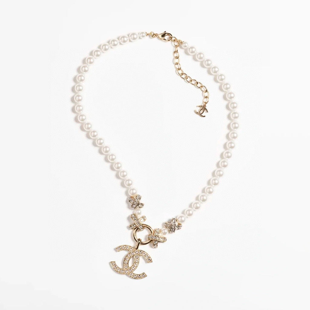 18K  Chanel Pearls Chain Necklace