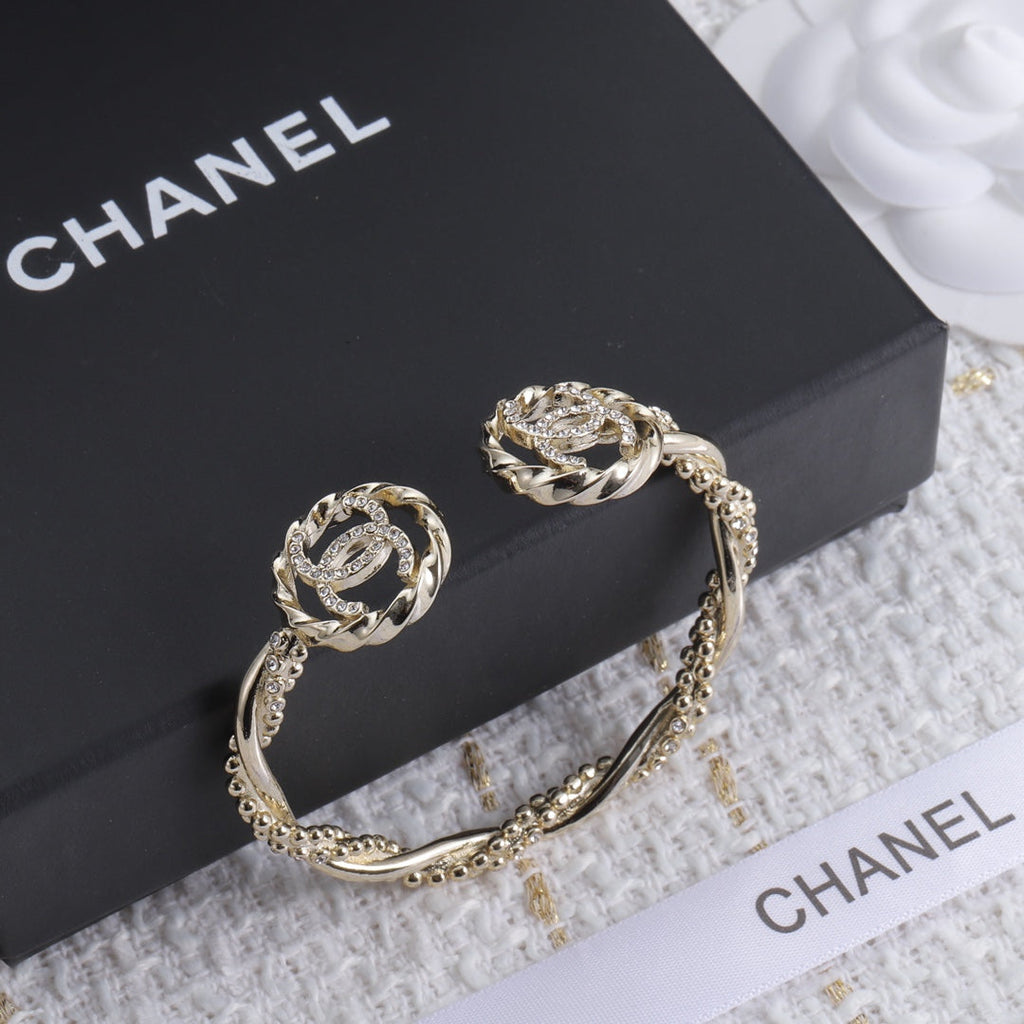 18K Double  Chanel Open Bracelet
