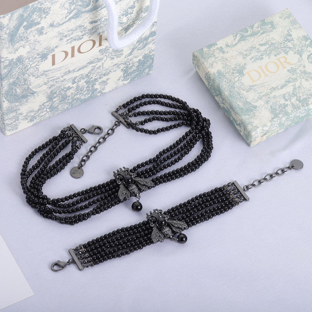 18K Dior Bee Black Pearls Chain Necklace