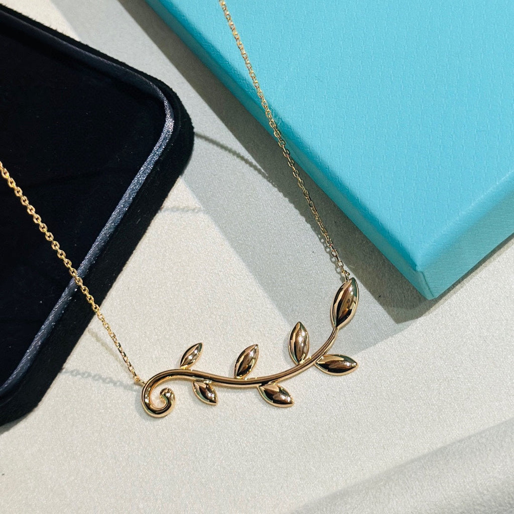 18K Tiffany Olive Leaf Vine Pendant Necklace