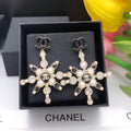 18K  Chanel Snow Flowers Earrings