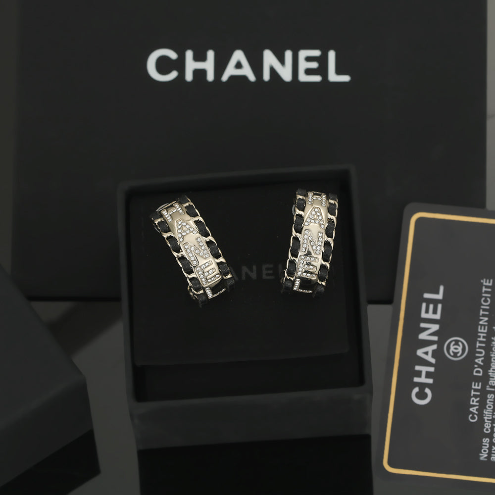 18K  Chanel Strass Earrings