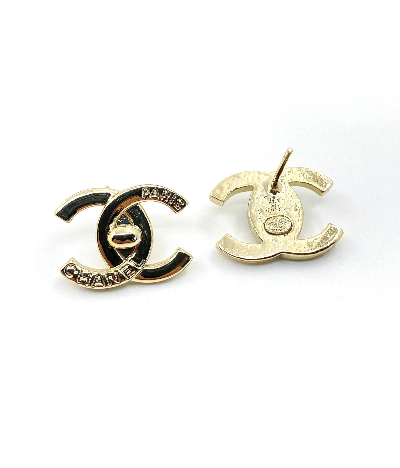 18K  Chanel Gold Earrings