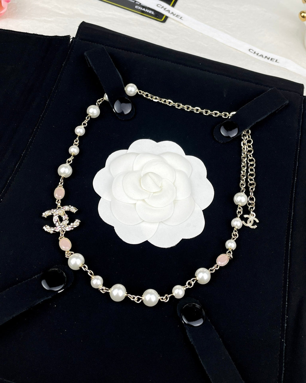 18K  Chanel Pearls Necklace