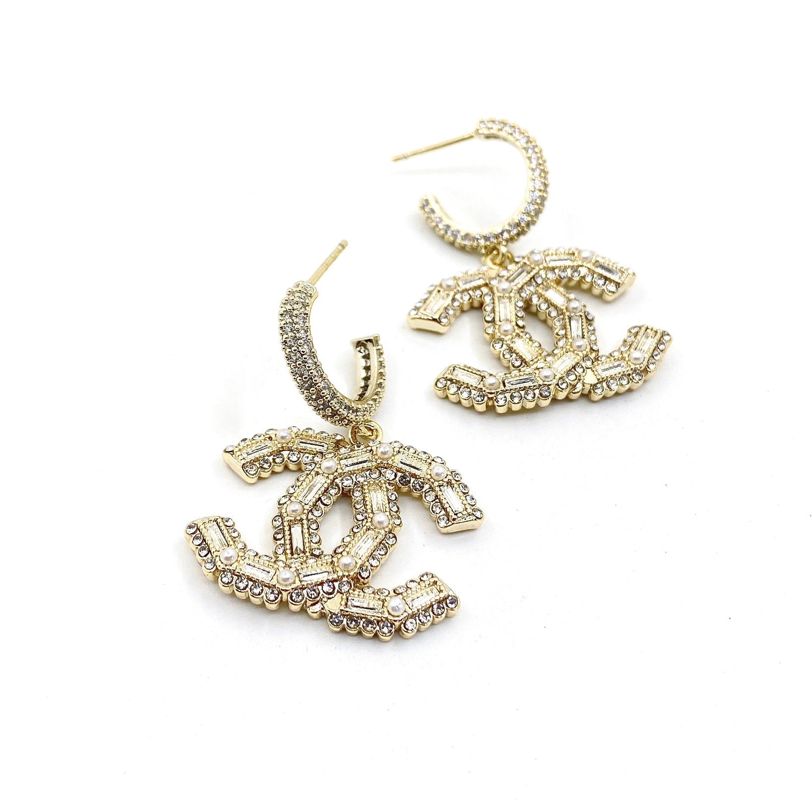18K  Chanel Crystals Earrings