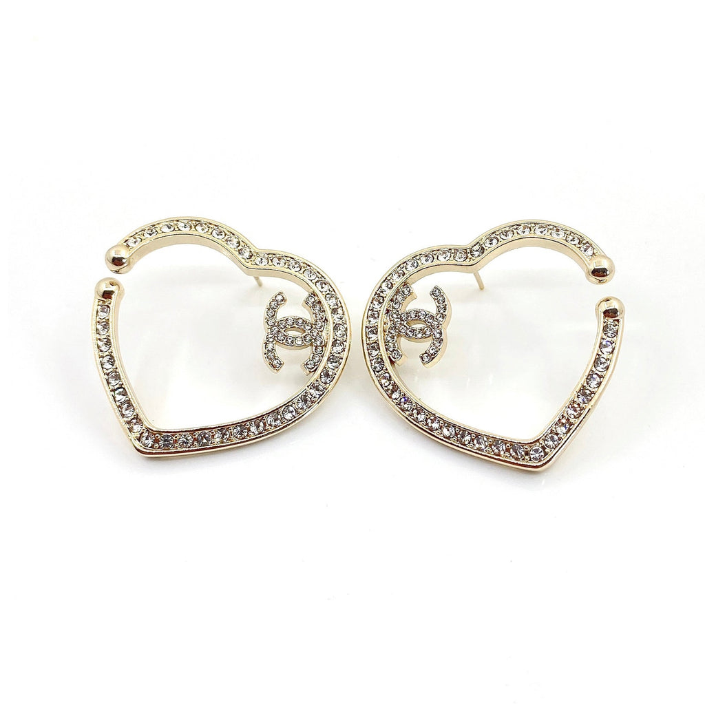 18K  Chanel Diamond Heart Earrings