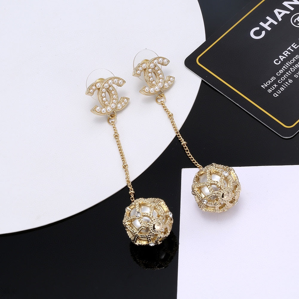 18K  Chanel Pearl Long Earrings