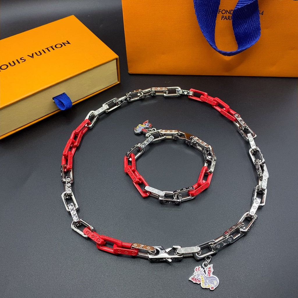 18K Louis Vuitton Dargon Monogram Chain Necklace