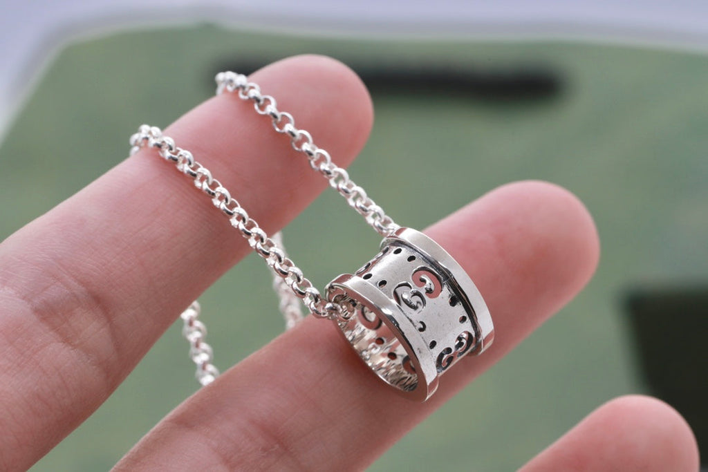 18K Double Gucci Icon Twirl Necklace