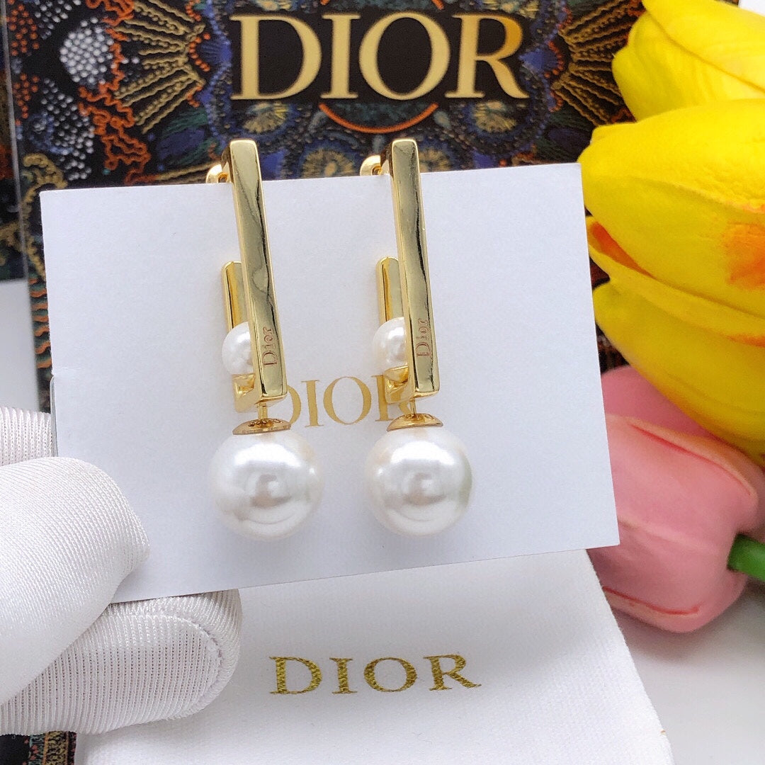 18K Dior Square Pearl Earrings