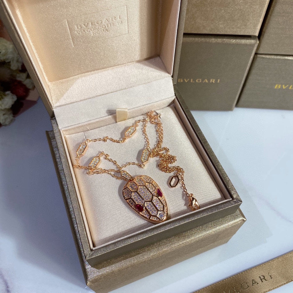 18K BVLGARI Serpenti Necklace