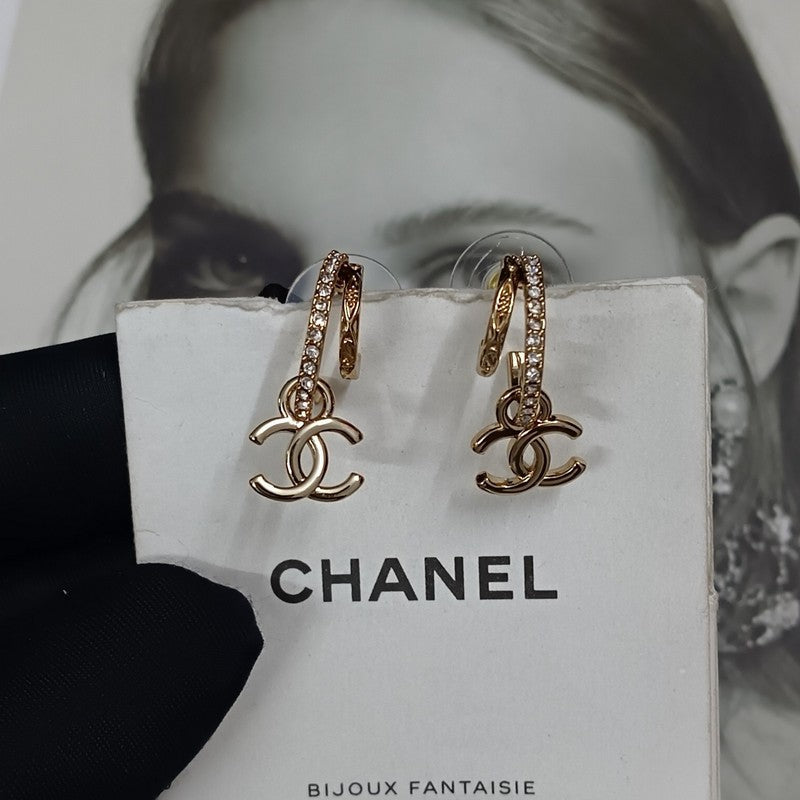 18K  Chanel Vintage Gold Earrings