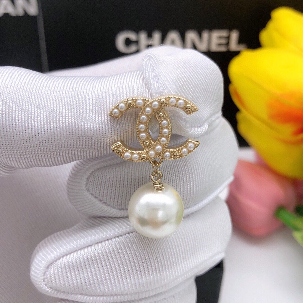 18K  Chanel Pearl Drop Earrings