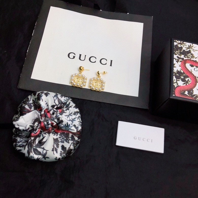 18K Double Gucci Square Pearls Earrings