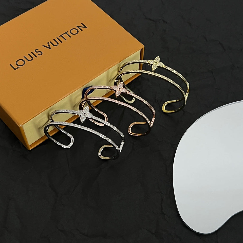 18K Louis Vuitton Idylle Blossom Two-Row Bracelet