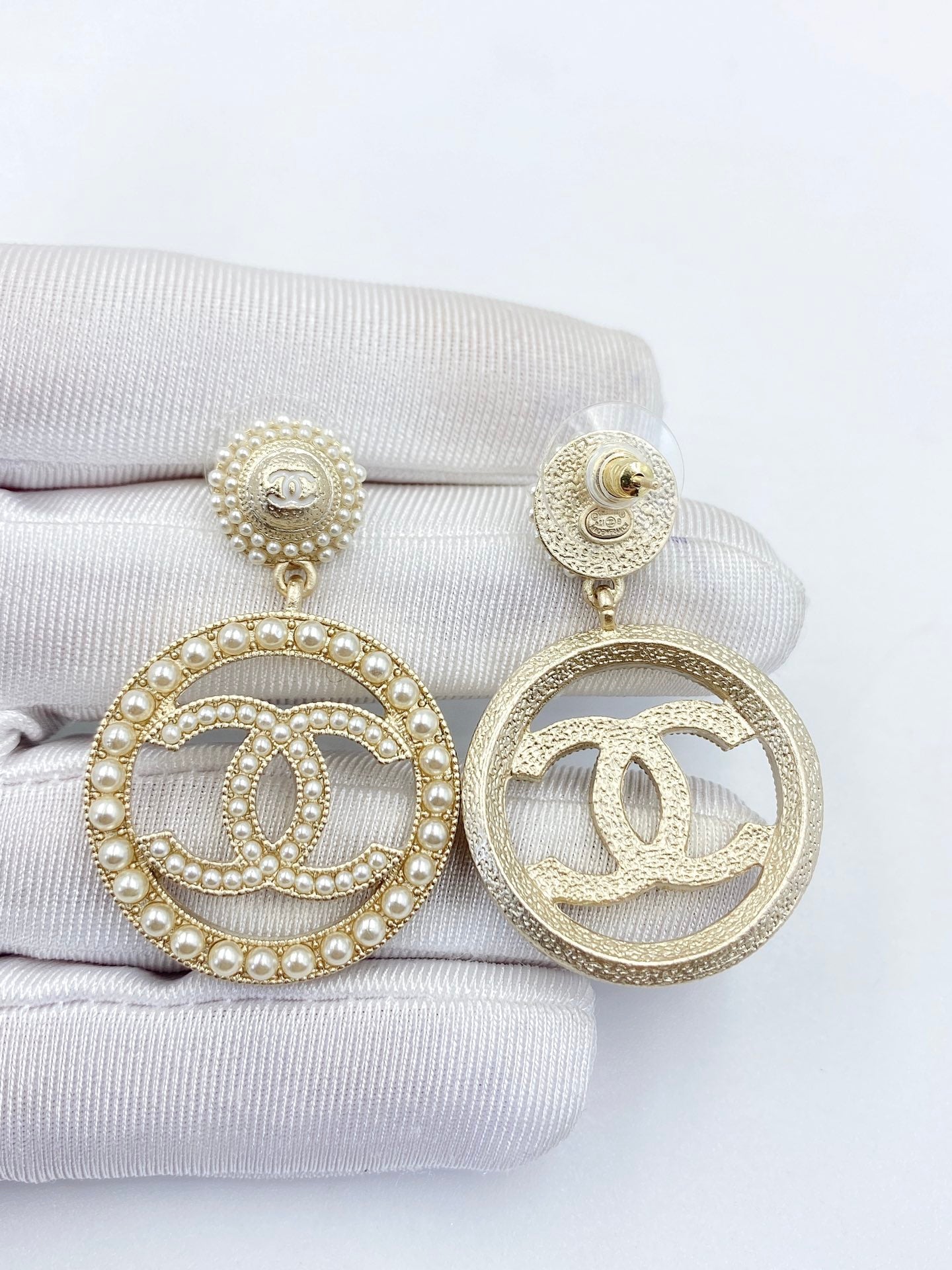 18K  Chanel Pearl Earrings