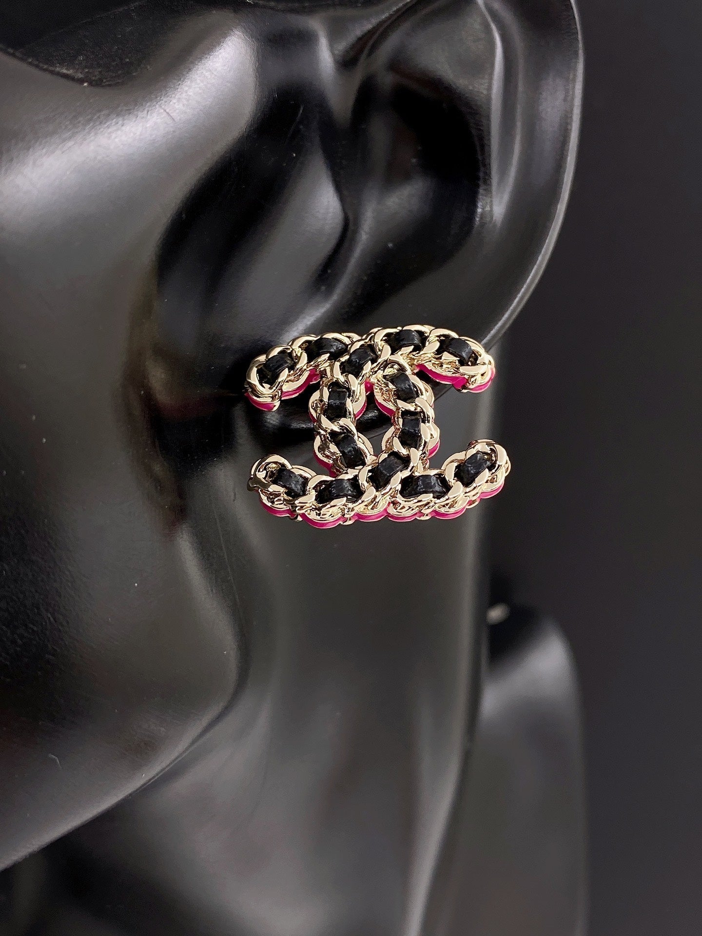 18K  Chanel Pink Resin Leather Earrings