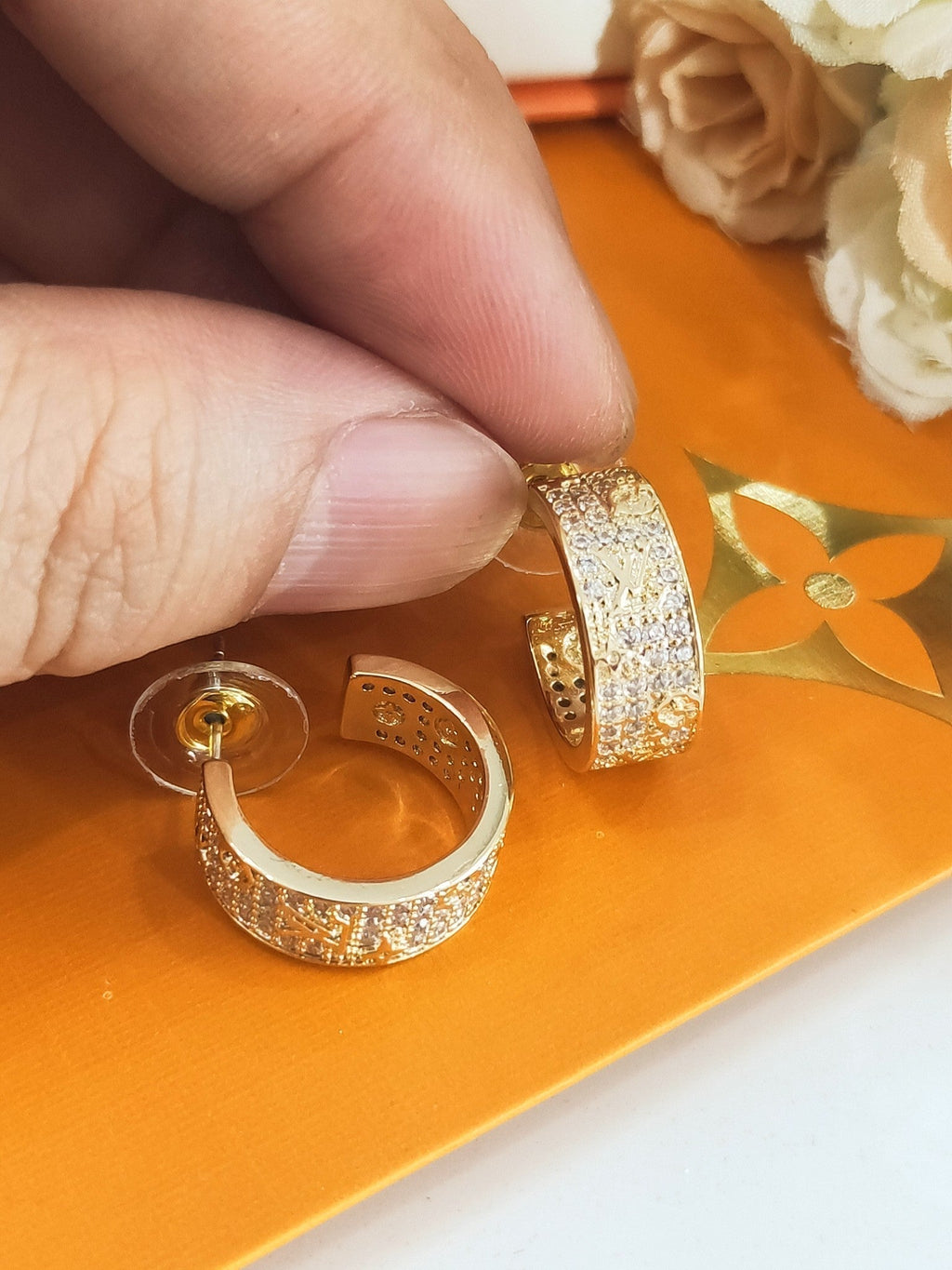 18K Louis Vuitton Circle Earrings