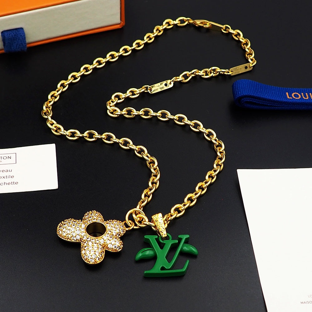 18K Louis Vuitton Blooming Pendant Necklace