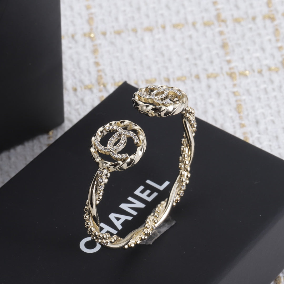 18K Double  Chanel Open Bracelet
