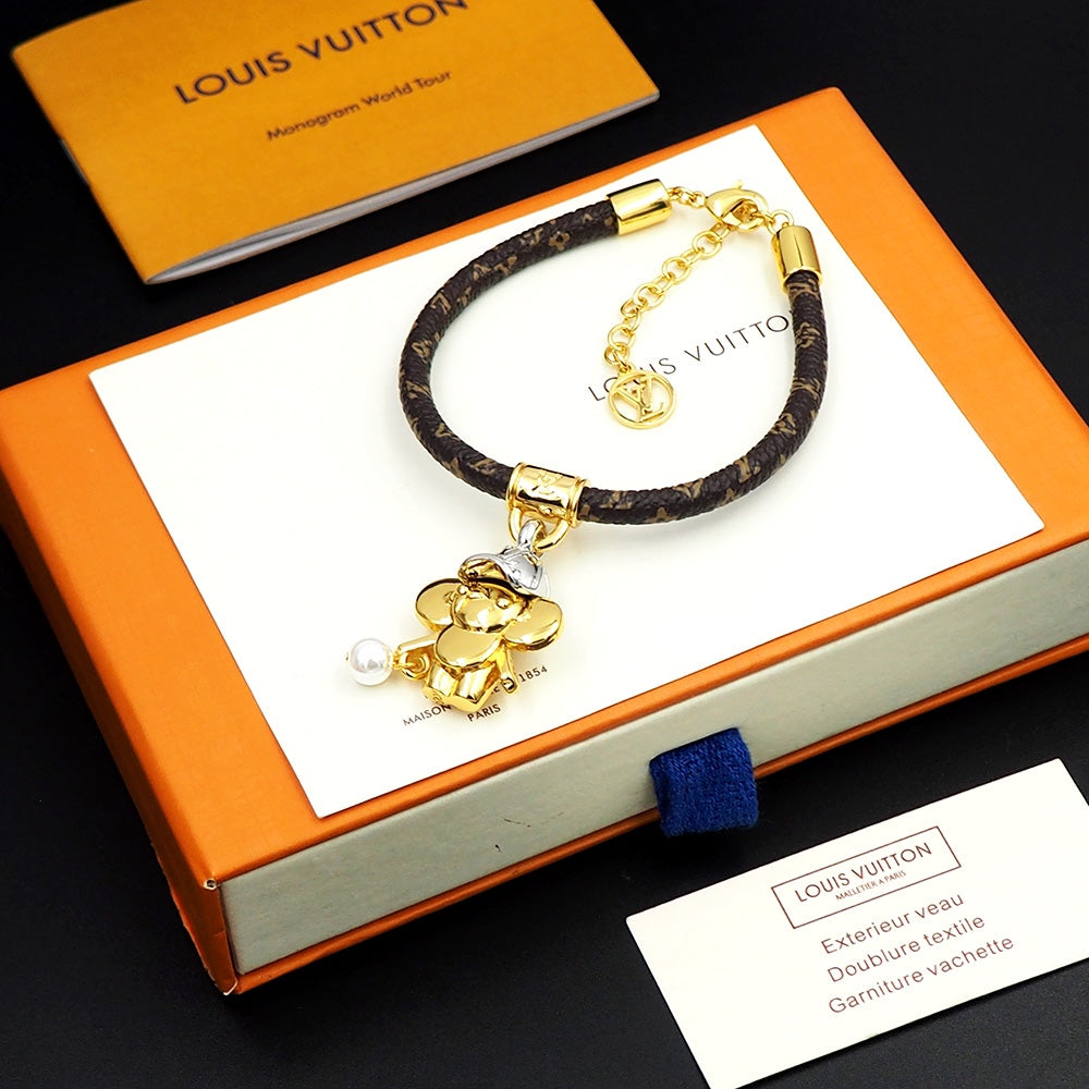 18K Louis Vuitton Vivienne Pearls Bracelet