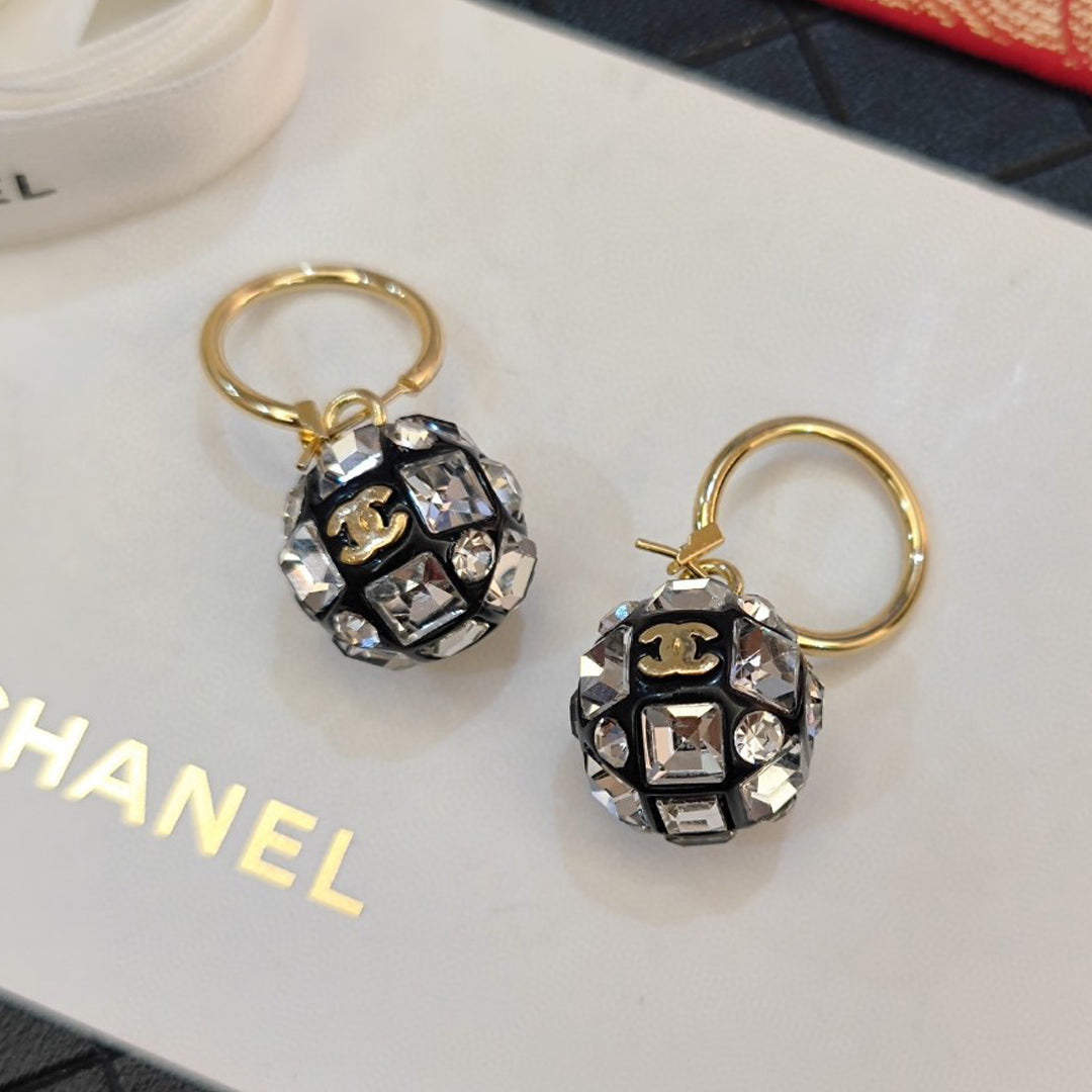 18K  Chanel Round Crystals Earrings