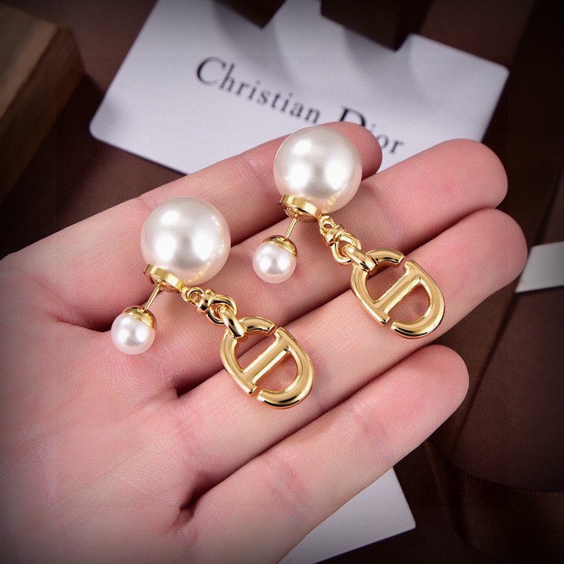 18K Dior Pearls Earrings