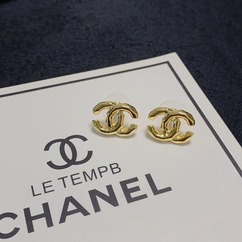 18K  Chanel Gold Earrings