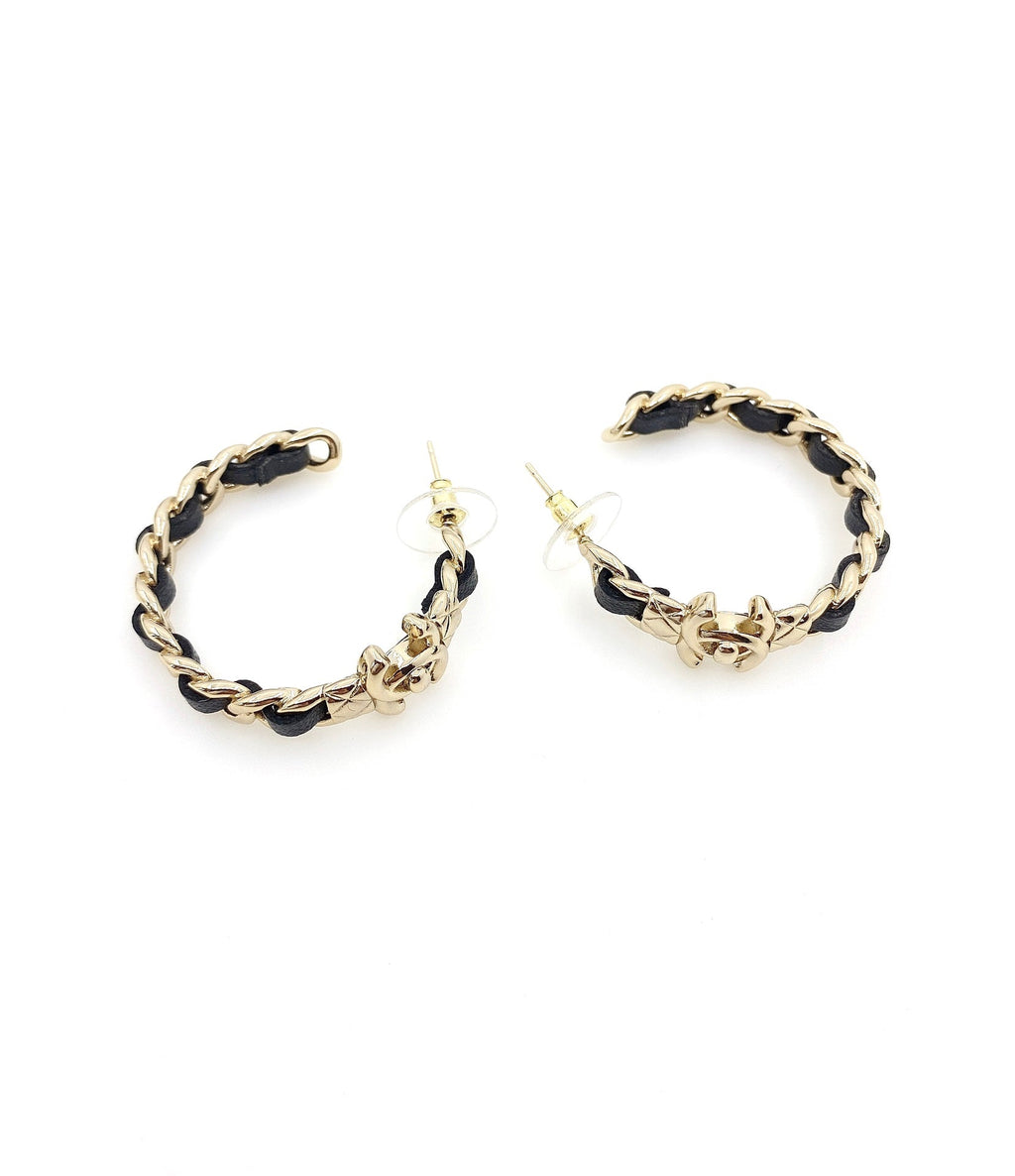 18K  Chanel Cricle Leather Earrings