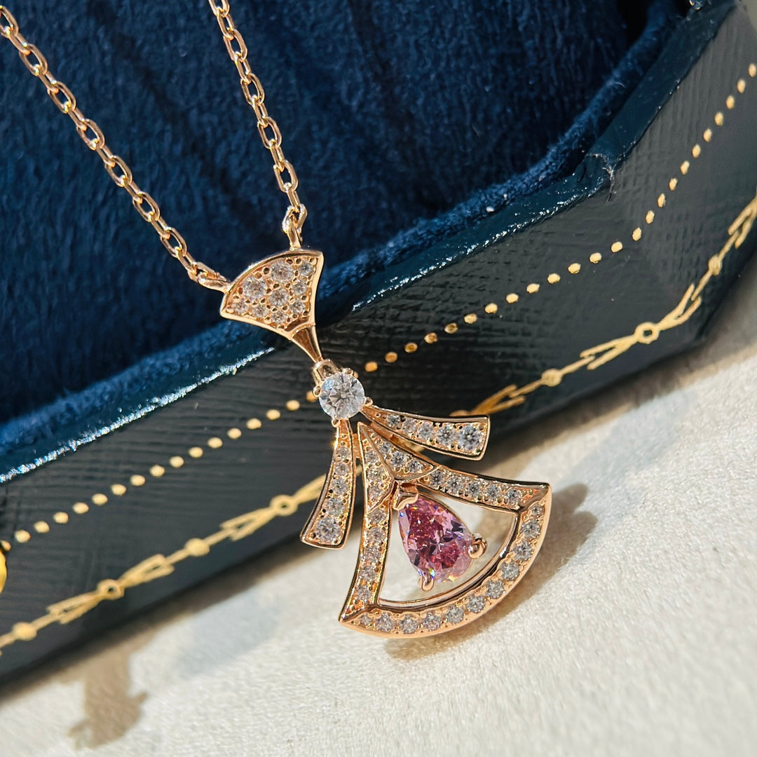 18K BVLGARI Dream Diamonds Necklace