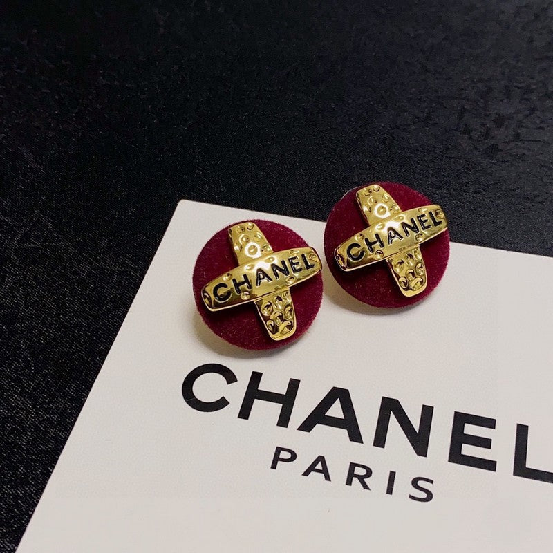 18K  Chanel Red Yellow Gold Earrings