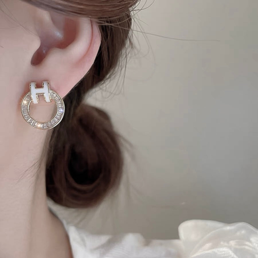 18K Clic Hermes Diamond Earrings
