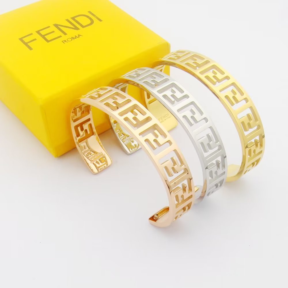18K Fendi Forever Bracelet