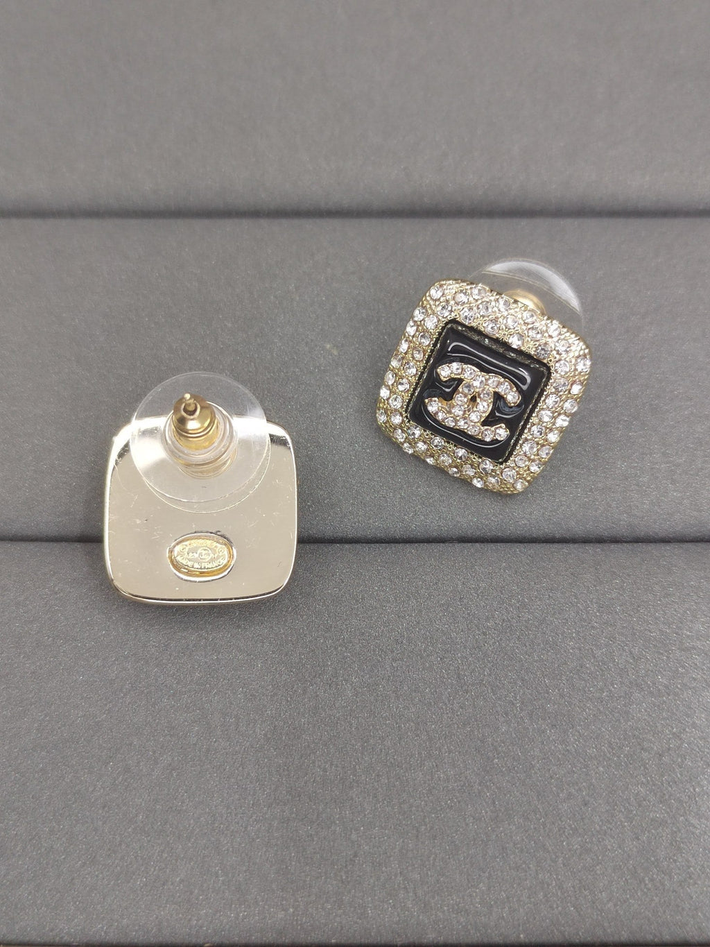 18K  Chanel Diamond Square Black Earrings