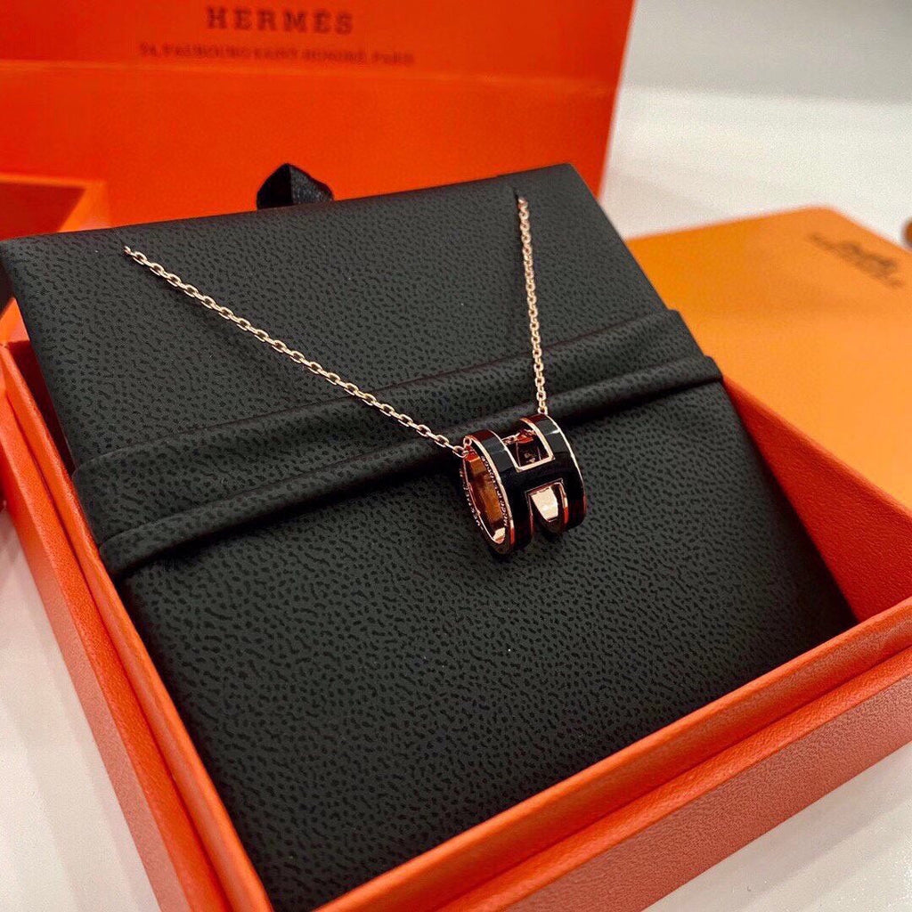 18K Mini Pop Hermes Black Necklace