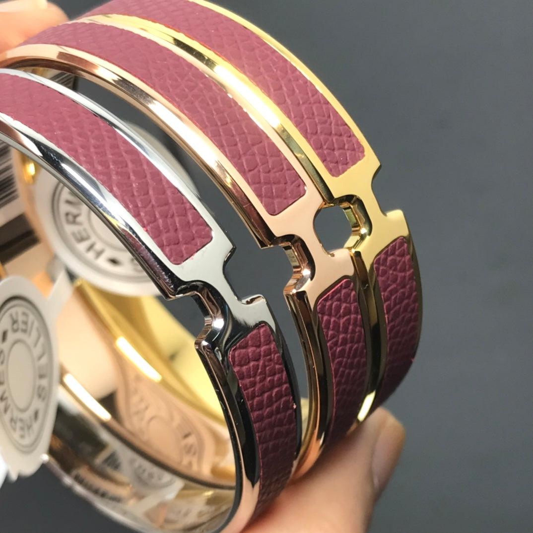 18K Olympe Rouge Hermes Bracelet