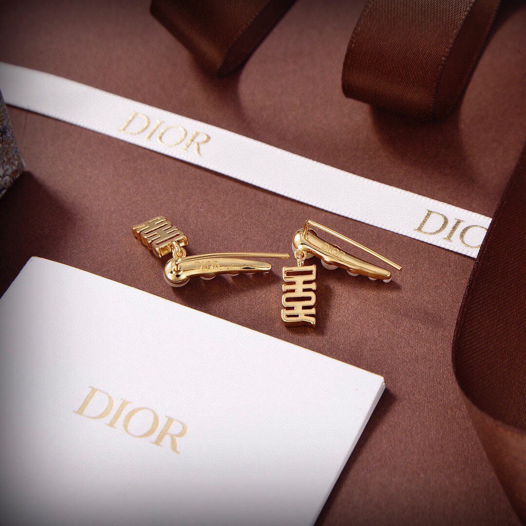 18K Dior Revolution Resin Pearls Earrings