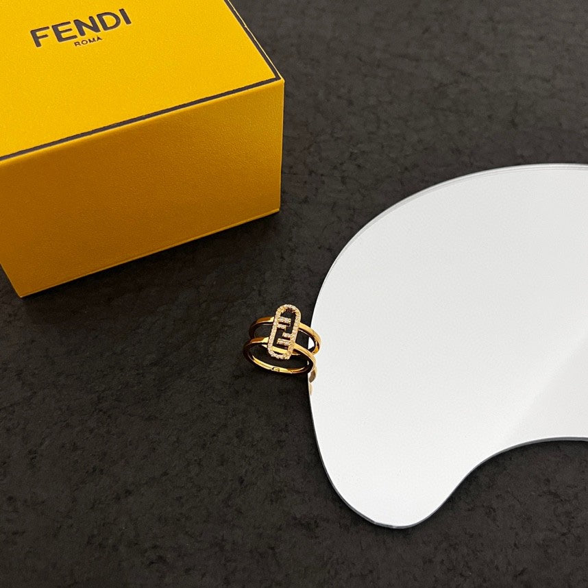 18K Fendi OLock Ring