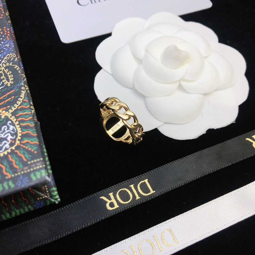 18K Petit Dior Chain Link Ring
