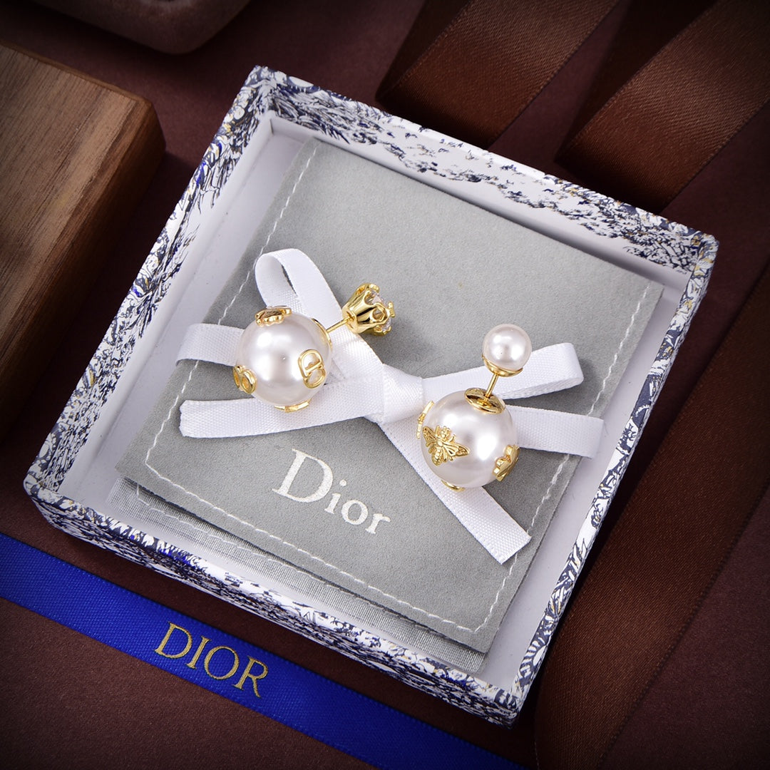 18K Dior Tribales Pearl Earrings