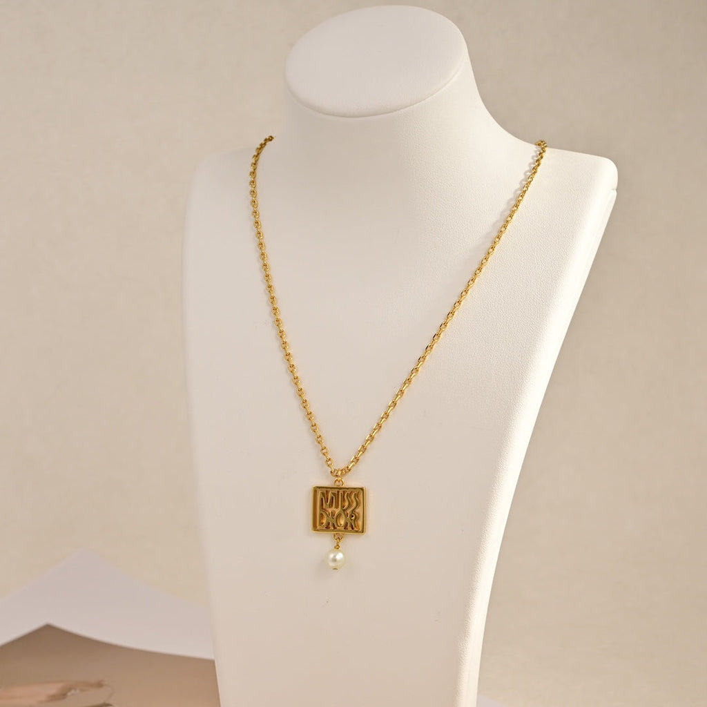 18K Dior Miss Necklace
