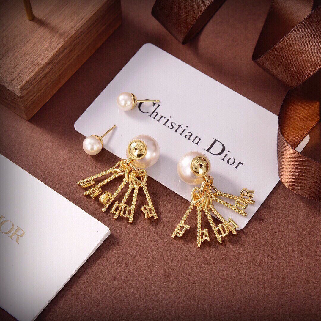 18K Dior Tassel Pearls Earrings