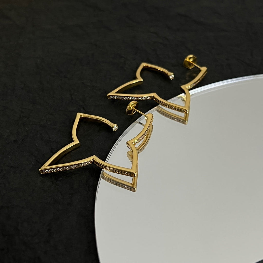 18K Louis Vuitton Debuts Blossom Earrings