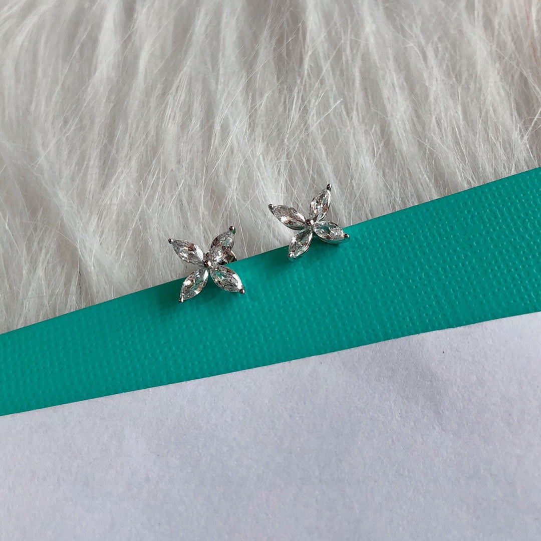 18K Tiffany Victoria Earrings