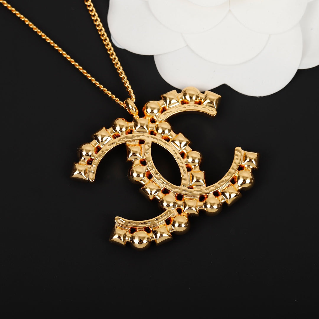 18K  Chanel Vintage Necklace