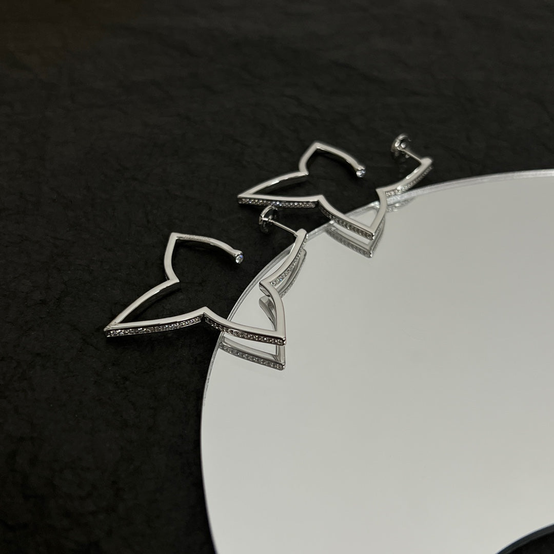 18K Louis Vuitton Debuts Blossom Earrings