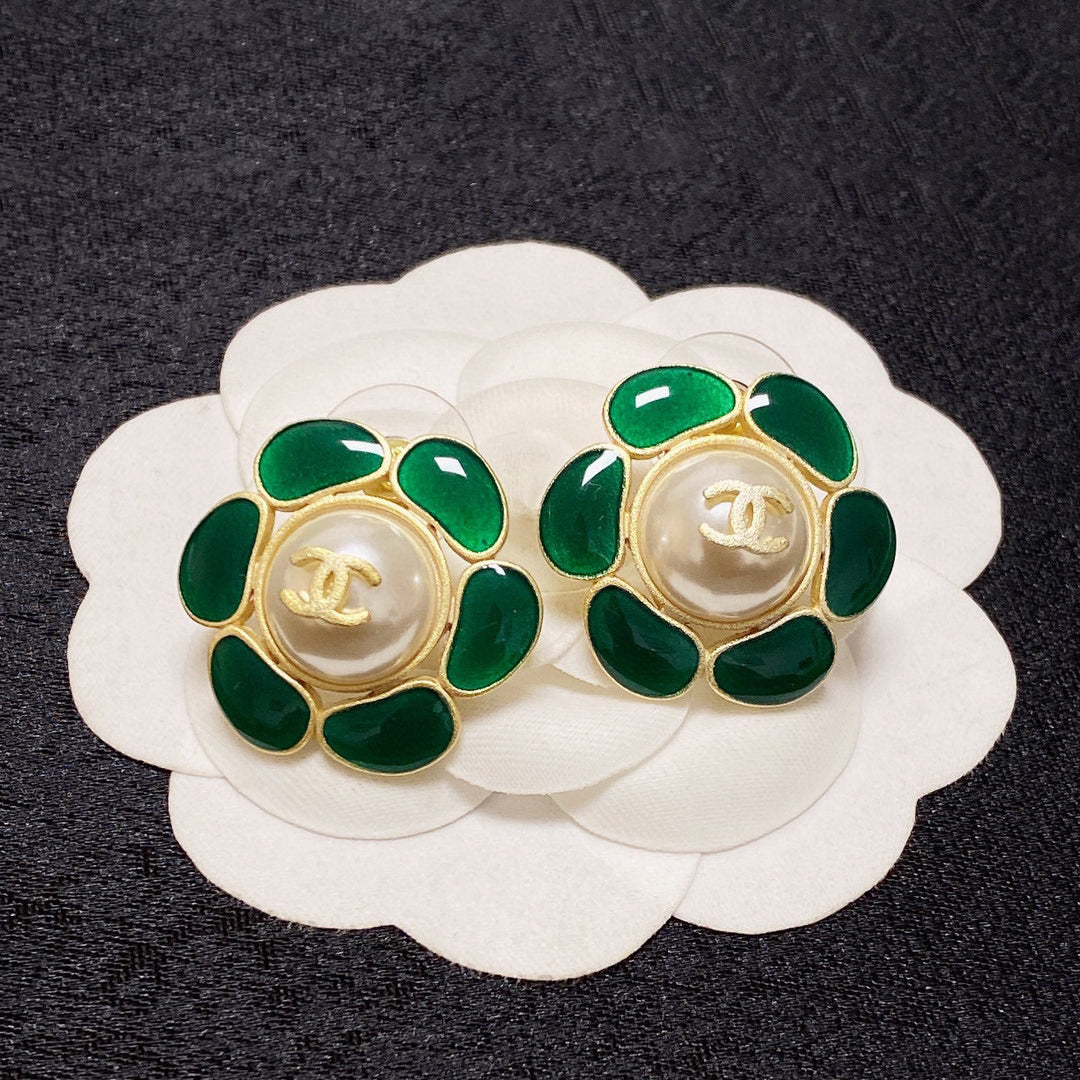 18K  Chanel Emerald Petals Earrings