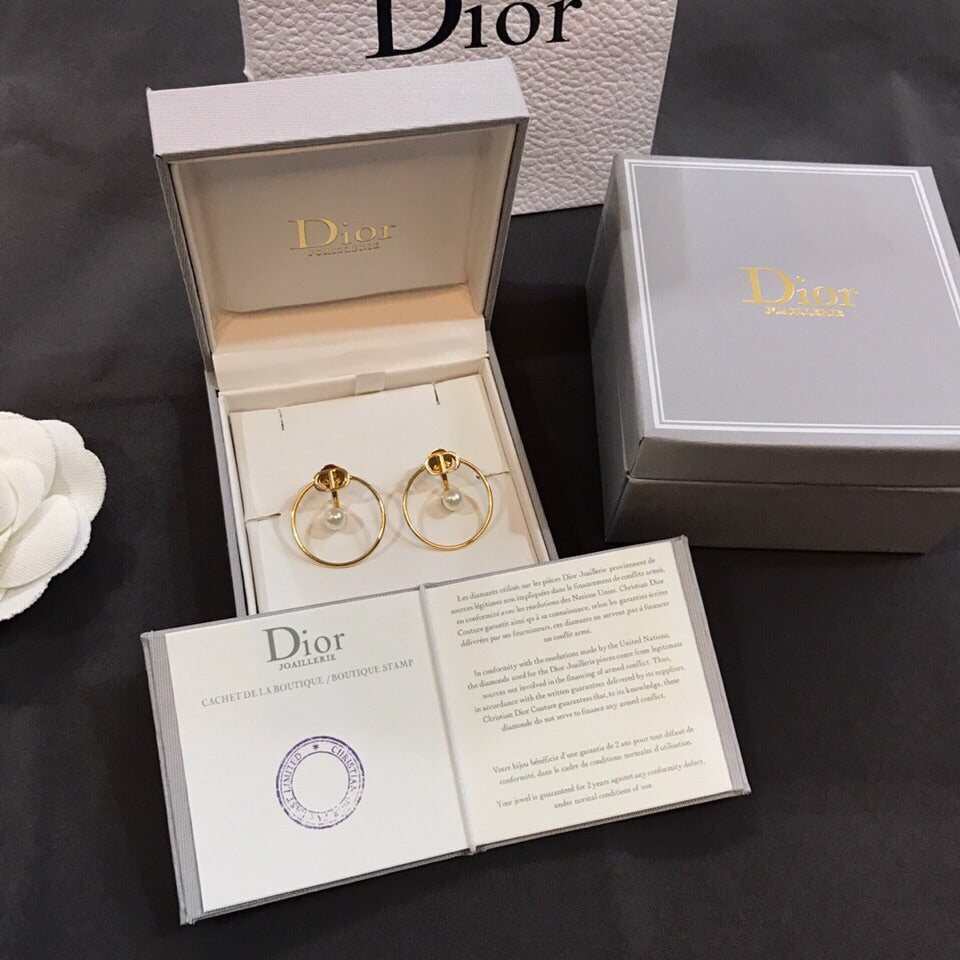 18K Dior 30 Montaigne Pearl Earrings