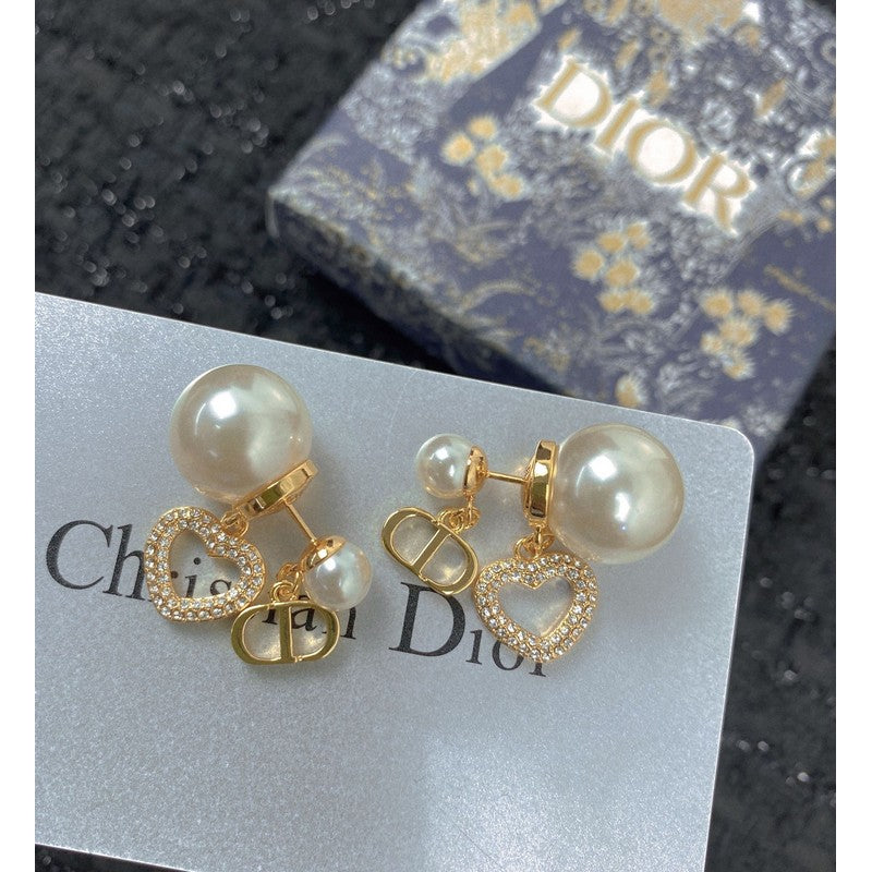 18K Dior 30 Montaigne Heart Earrings