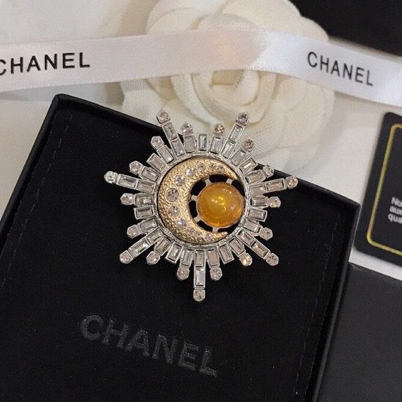 18K  Chanel Crystal Brooch